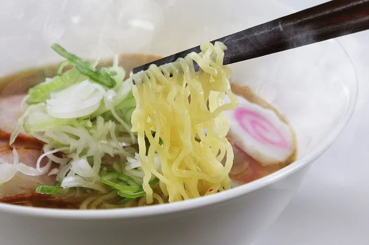 にんにくお試しセット（上級にんにく5個・にんにくラーメン3食・純黒